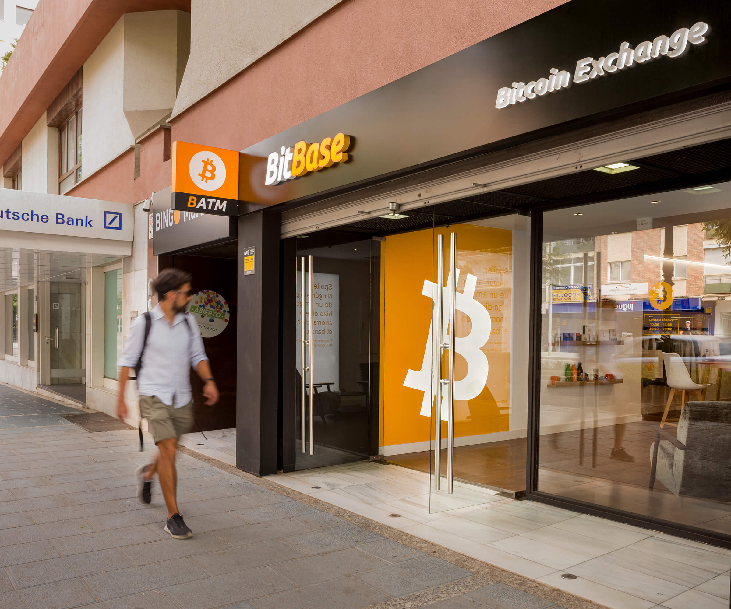 BitBase inauguró su primer local cripto en Argentina