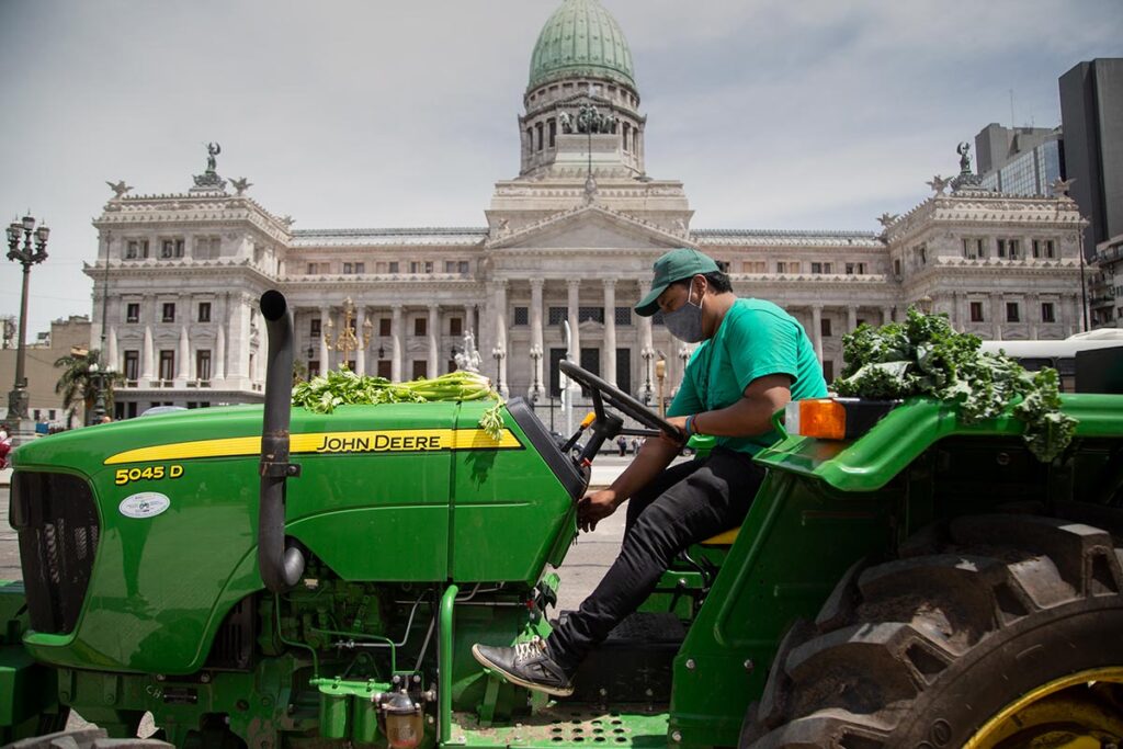Una agenda legislativa a favor de la agroindustria