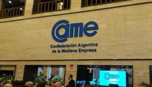 Comerciantes celebran el fin del aporte obligatorio que pagaron por 17 años