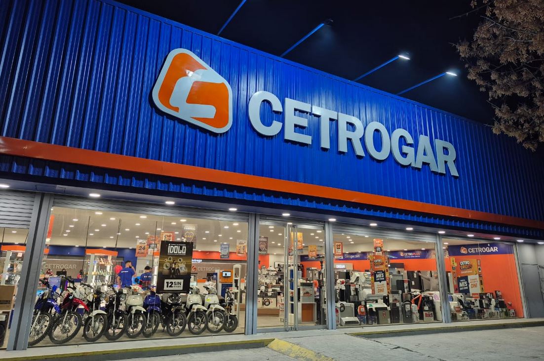 Primera sucursal de Cetrogar en Las Heras