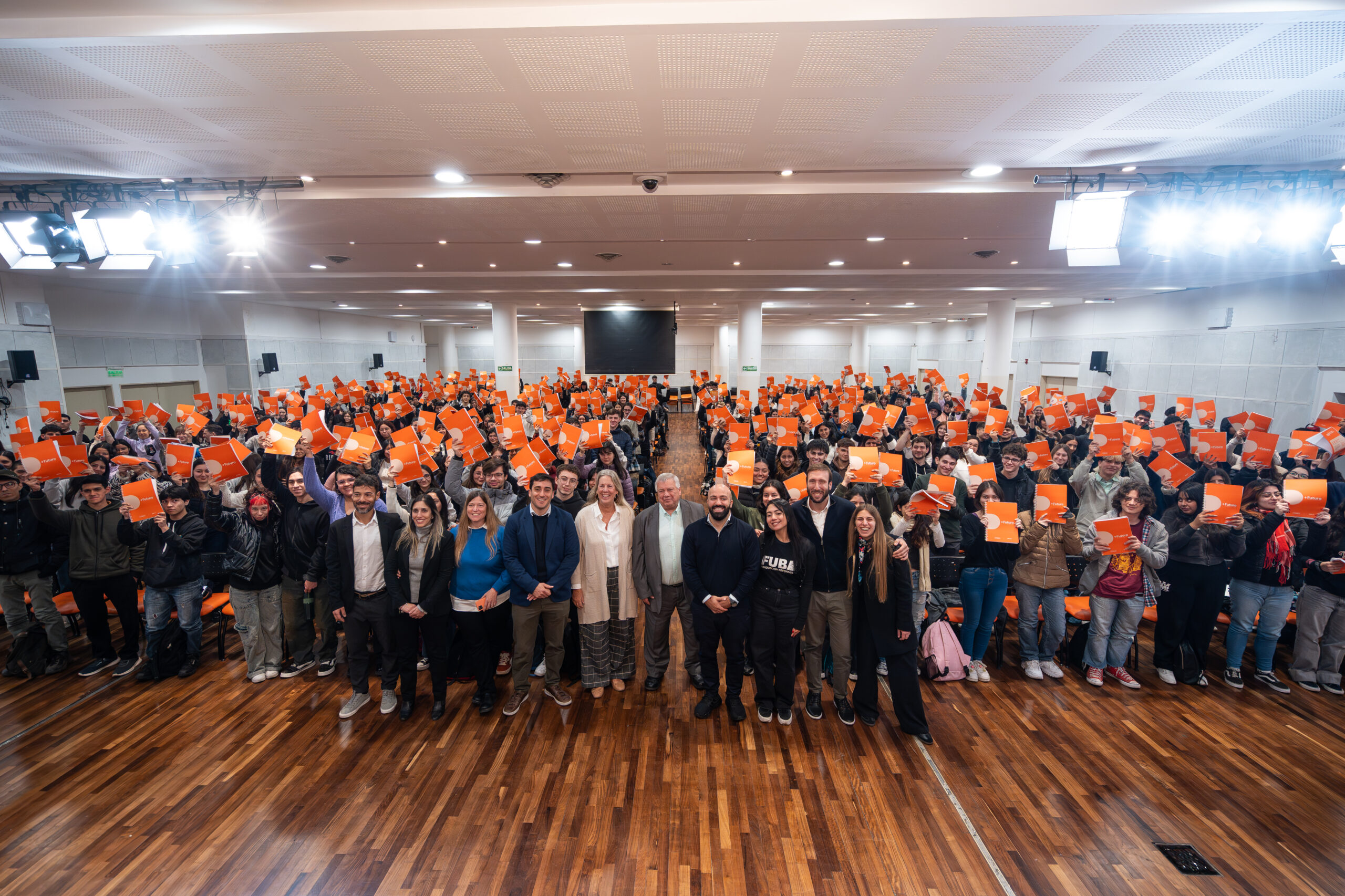 Becas +Futuro del Galicia potencia a 1.500 universitarios