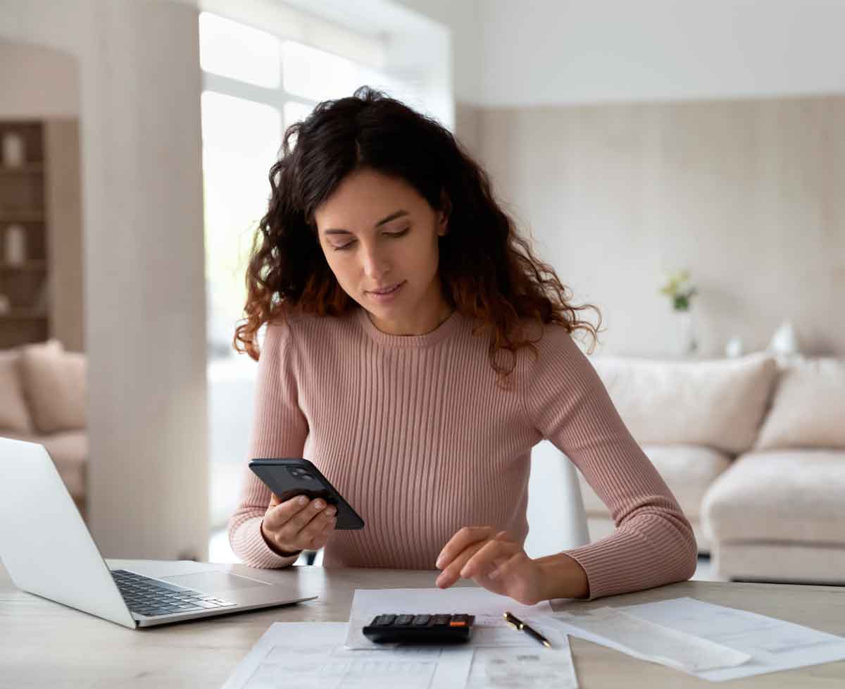 Las mujeres están más bancarizadas que los hombres