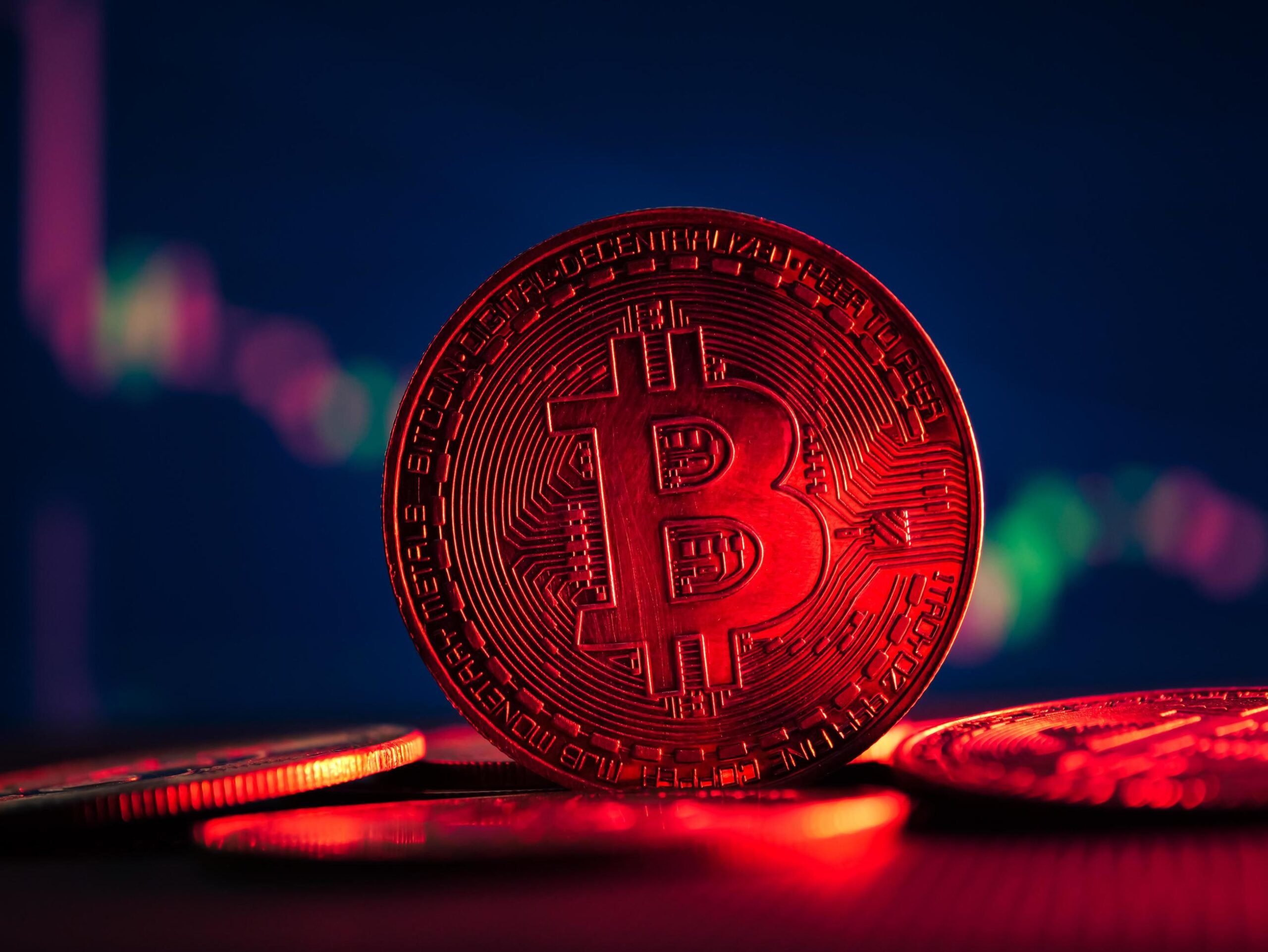 Bitcoin perdió fuerza y opera en torno a los US$ 111.500