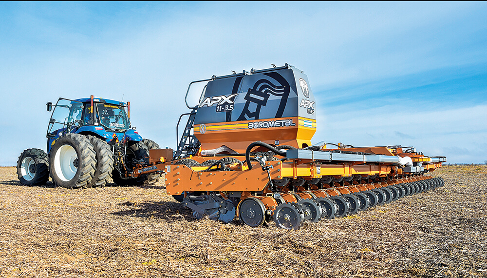 Buen ritmo de siembra de maíz