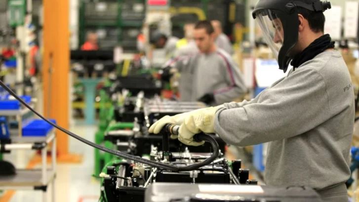 La actividad económica en agosto subió 2,4%