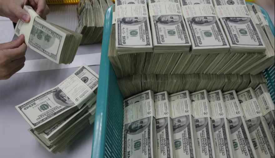 La presión sobre el dólar continuará toda la semana