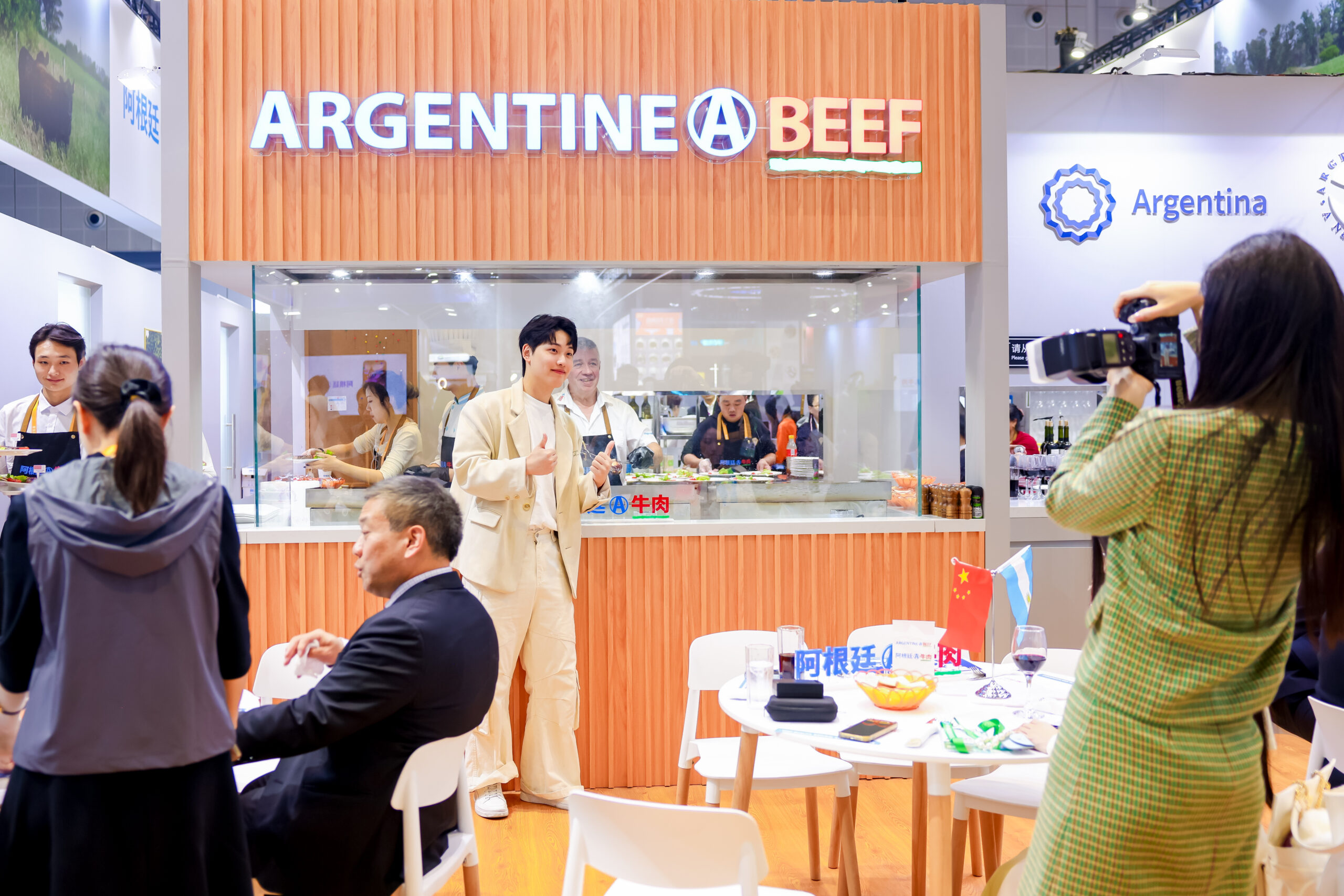 La feria CIIE de China mostró un mercado consolidado y expectante