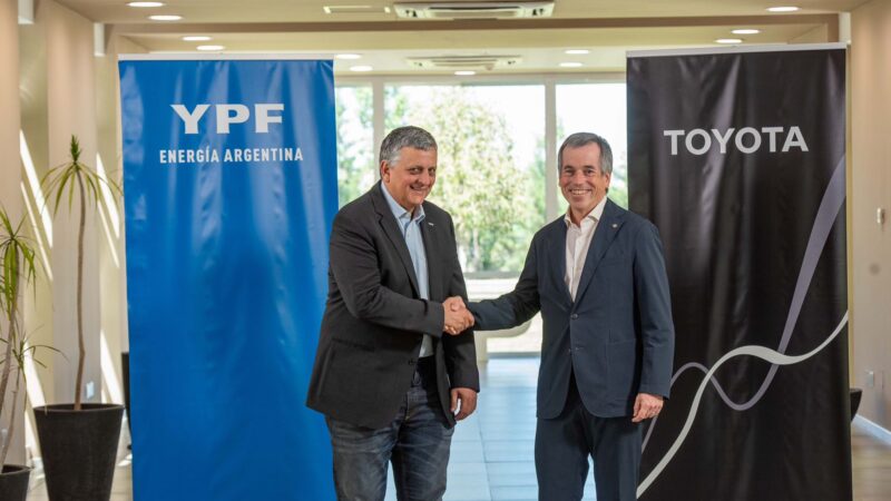 YPF y Toyota
