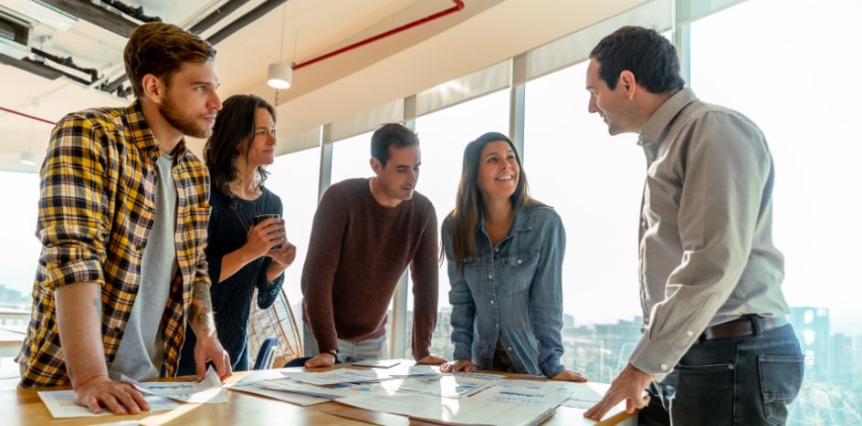 Los jóvenes prefieren el sector corporativo
