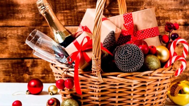 Canasta navideña 2025