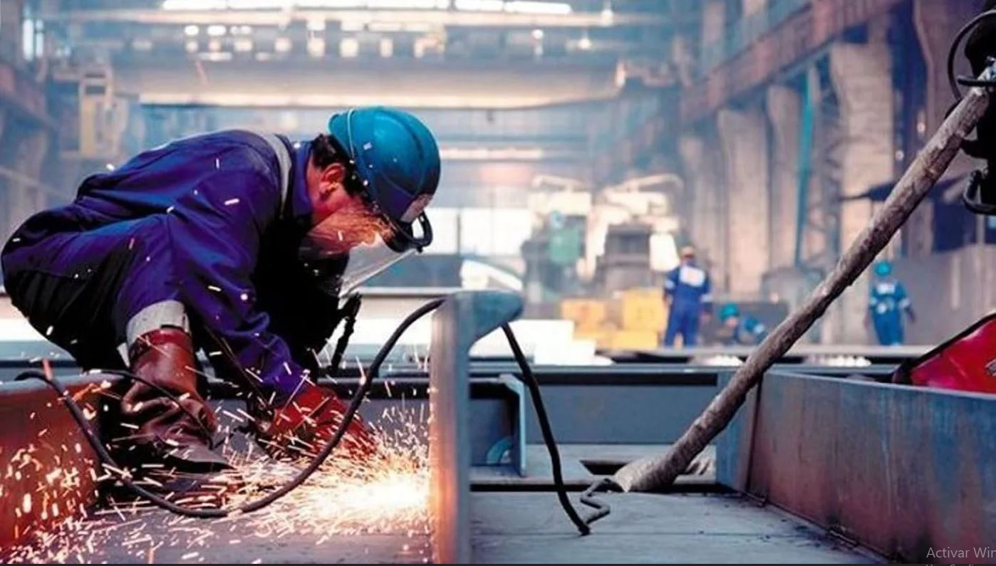 La actividad económica en noviembre bajó 0,3%